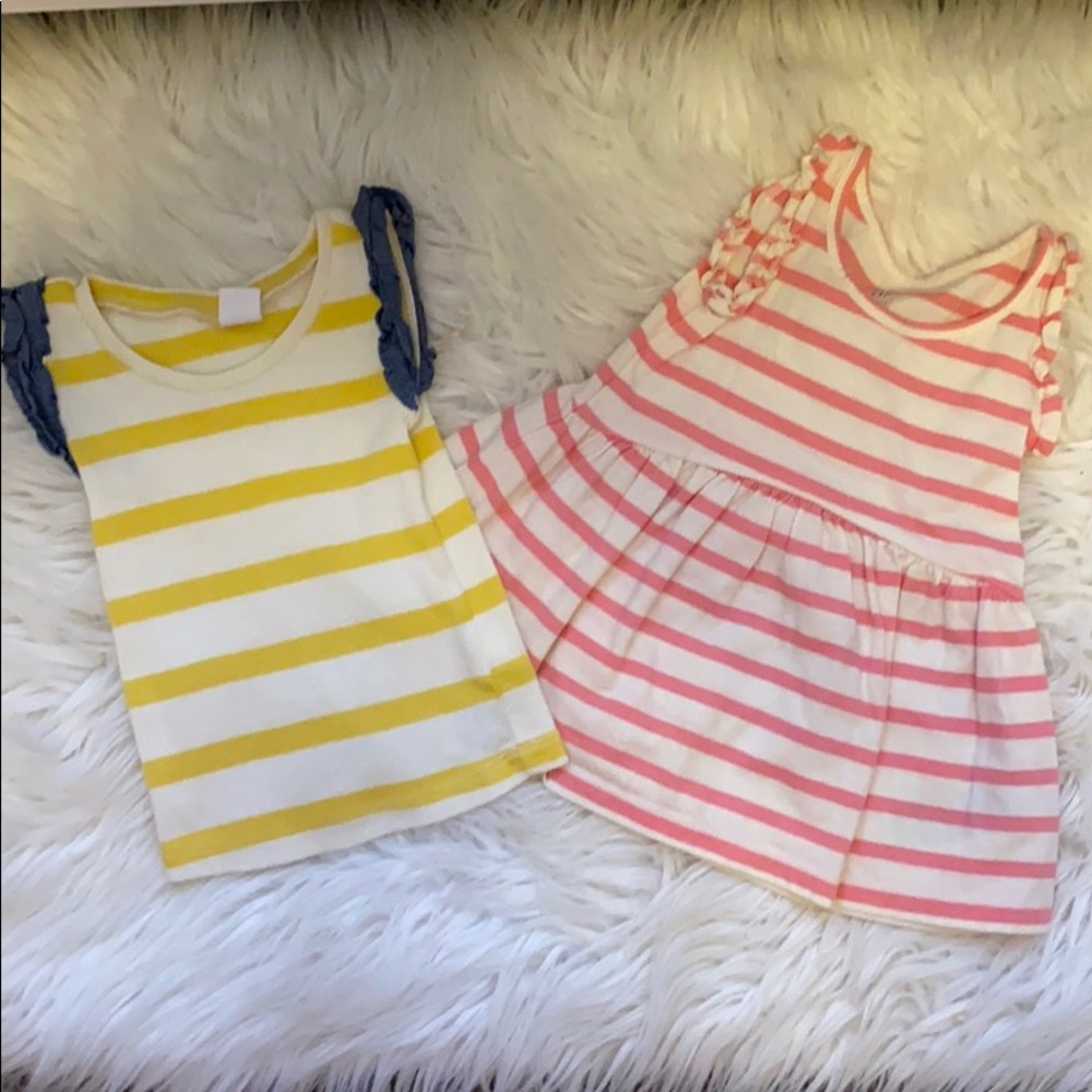 Baby Gap 12-18 months girls tank set